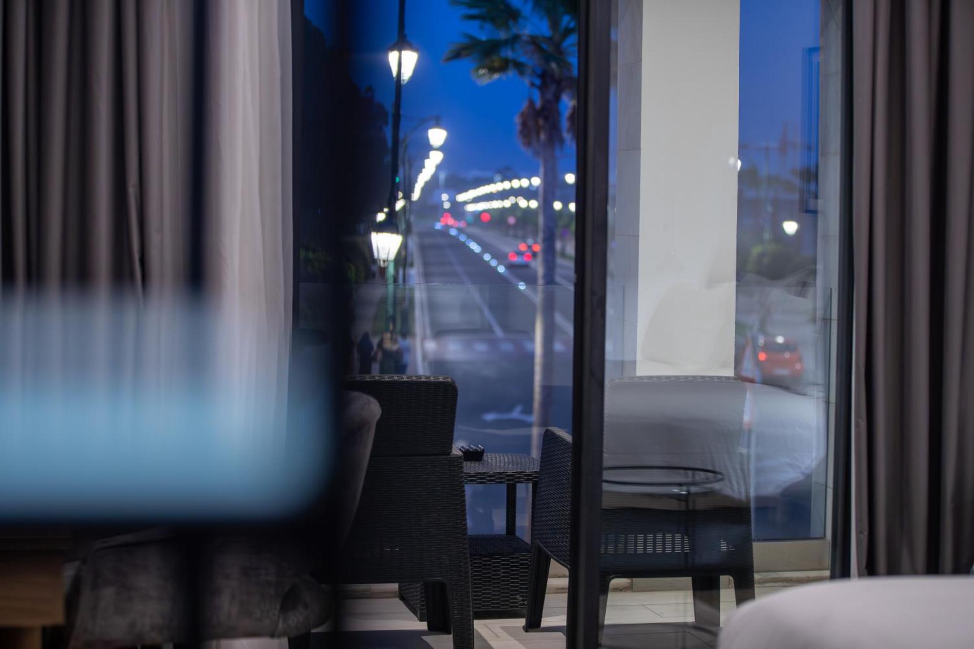 Dominium Palace أغادير المظهر الخارجي الصورة A view of the city from a hotel room